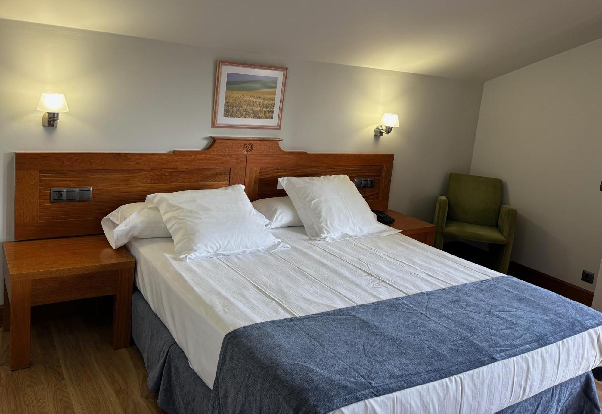 Gran Hotel Liber & Spa Playa Golf Noja Exterior photo